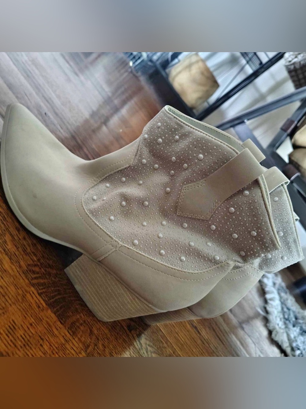 Mia Serennity White Pearl Cowboy Bootie Ivory - Picture 2 of 4